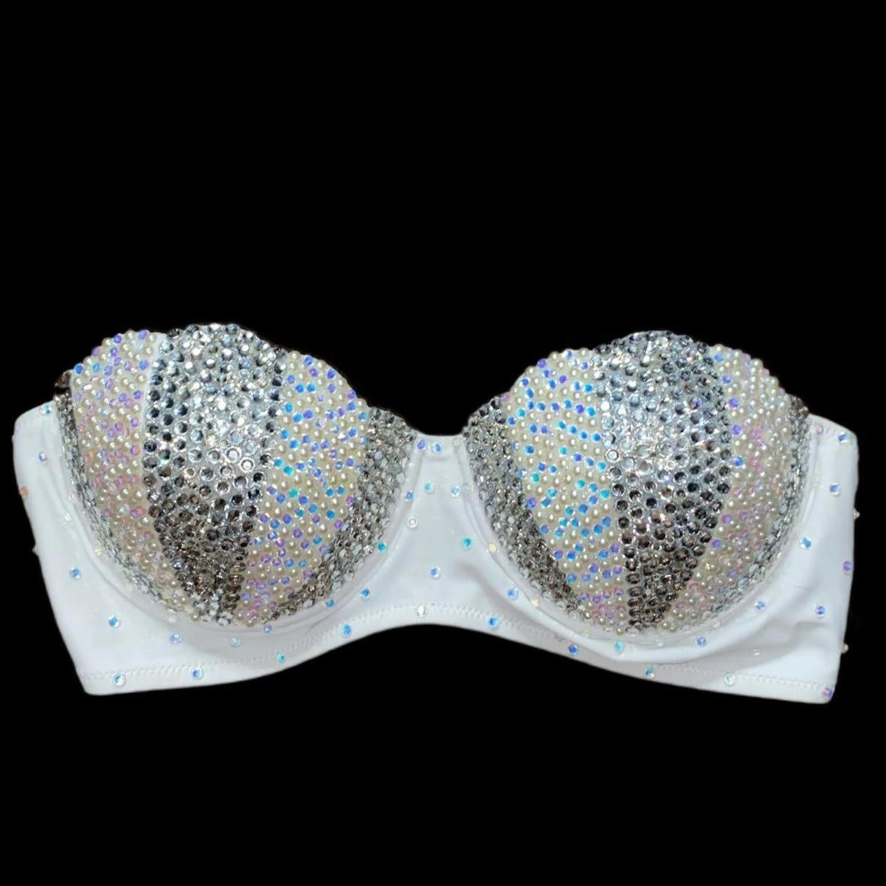 Mermaid Shell Bra In White Size XL