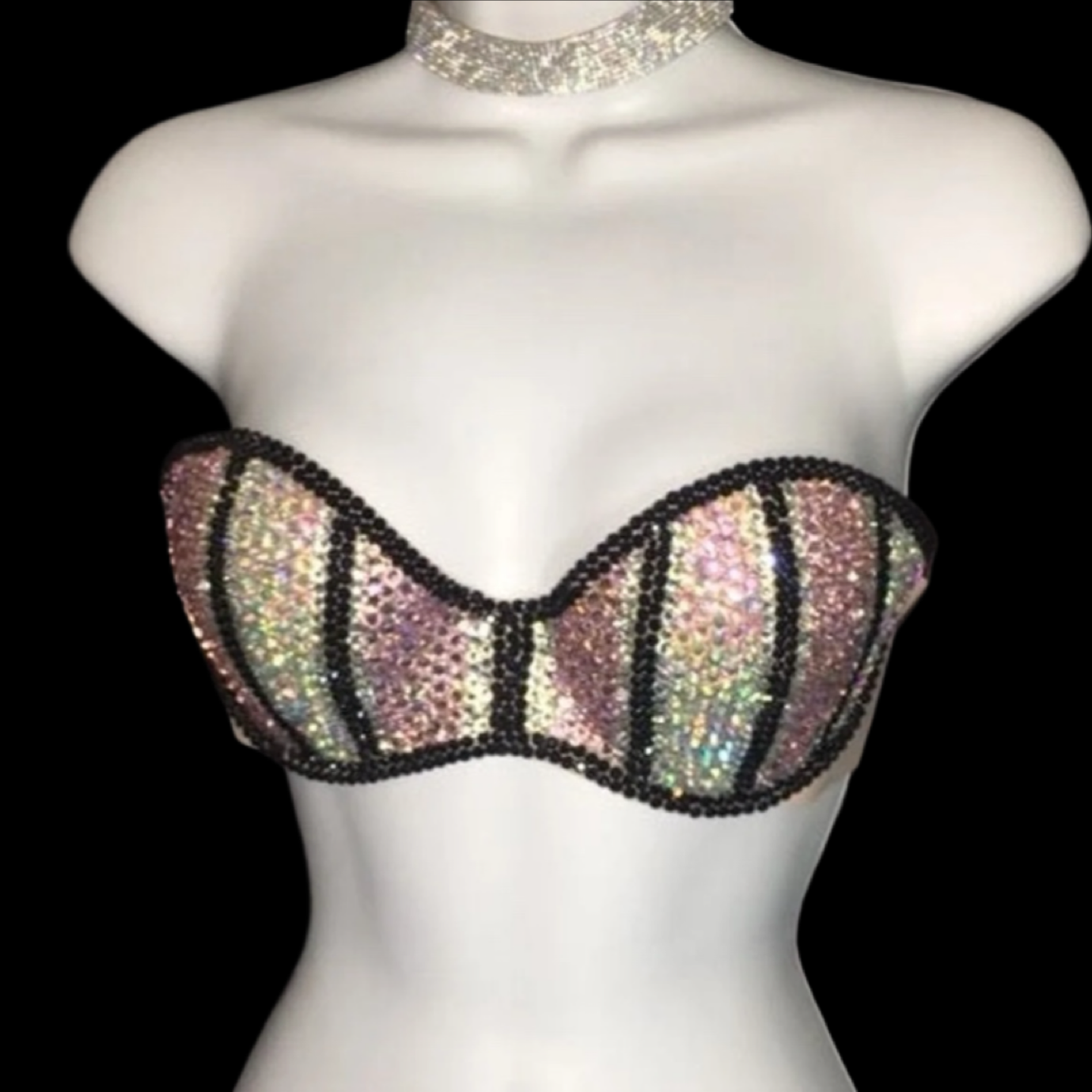 Light Rose Pink & Black Crystal Rhinestone Strapless Bra In Nude