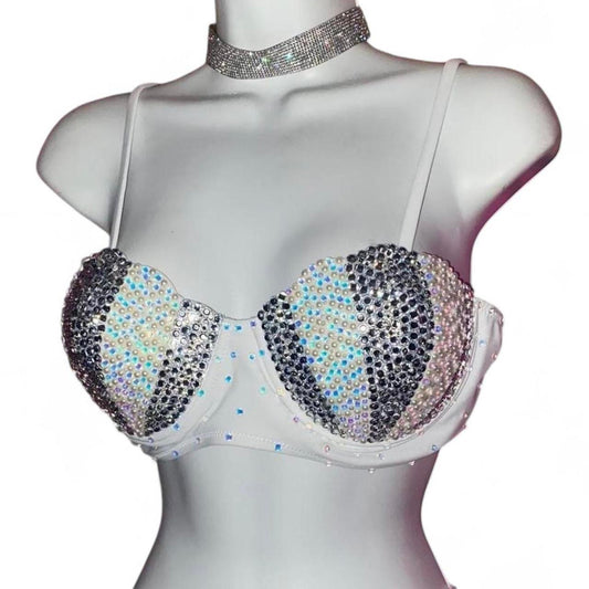 Mermaid Shell Bra In White Size XL