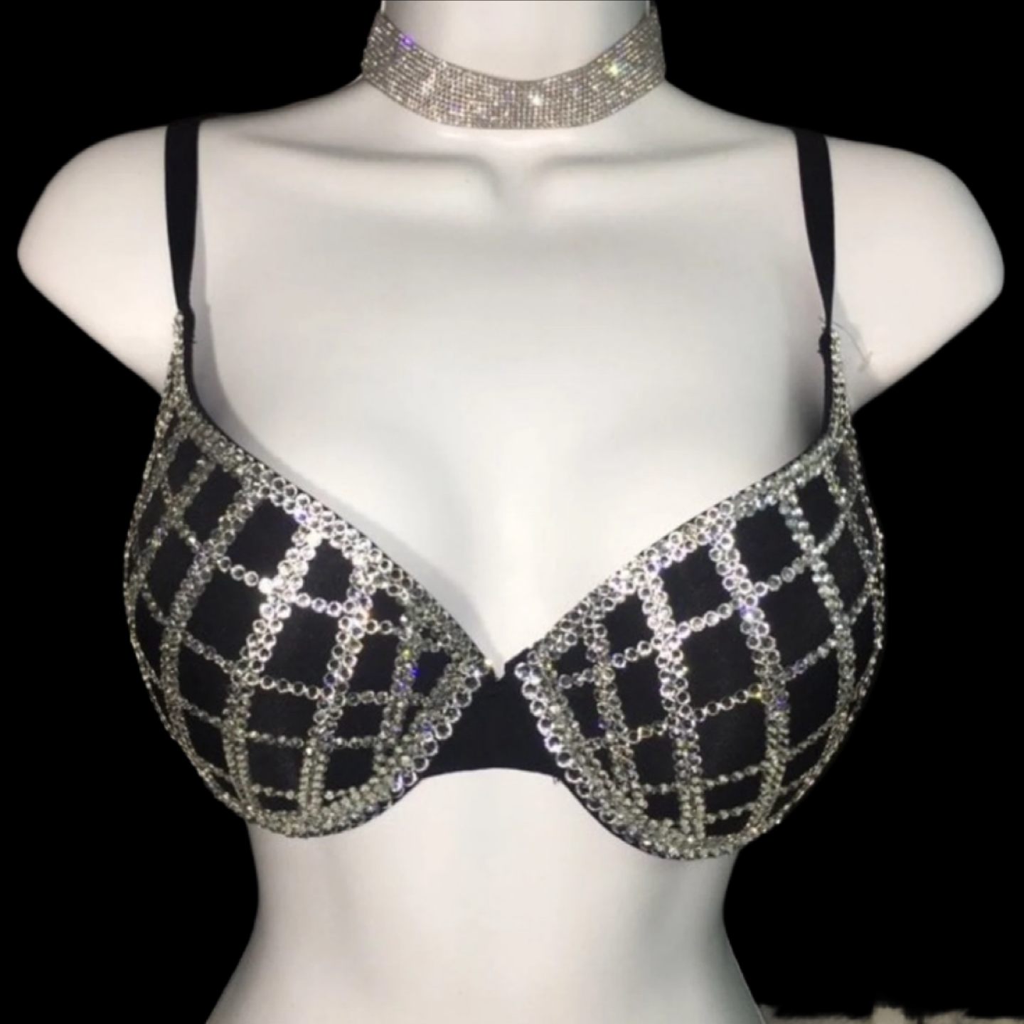 Luxe Diamond Crystal Squares T-Shirt Bra In Black