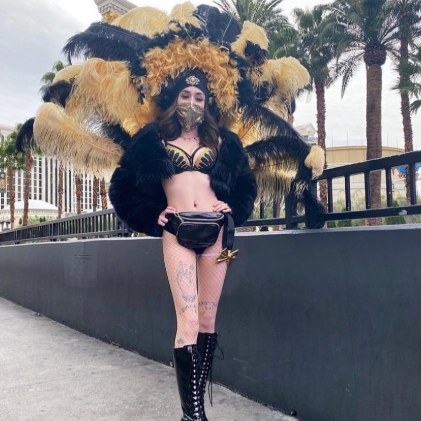 Topaz Gold & Black Drips Crystal Rhinestone T-Shirt Bra In Black