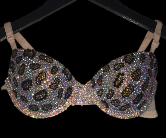 Luxe Crystal Leopard Print Design T-Shirt Bra In Black