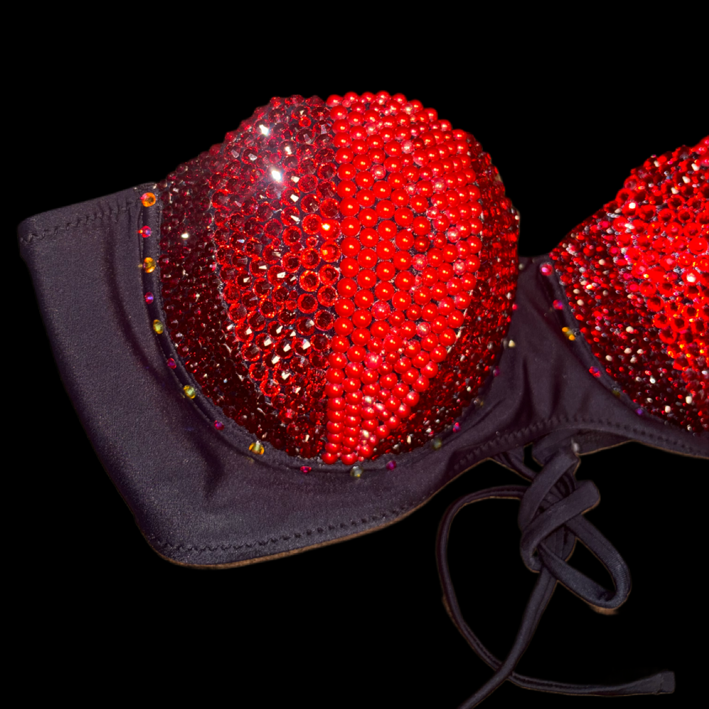 Mermaid Shell Bra In Black & Red Mix Size L
